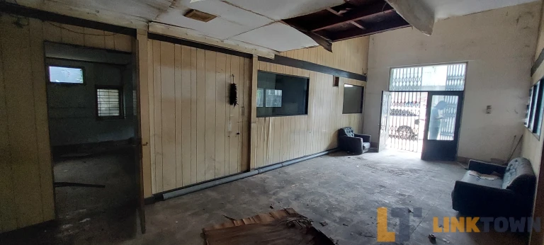 Disewakan Termurah Bangunan Raya Pahlawan Pusat Kota Surabaya