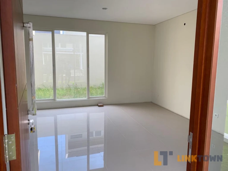 Hunian Nyaman di Cluster Northwest Park Citraland Utara Surabaya 