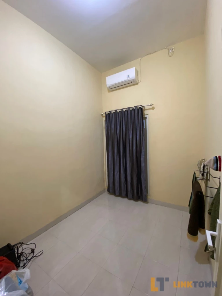 Dijual Cepat Rumah Luas 100m² di Medayu Utara Surabaya