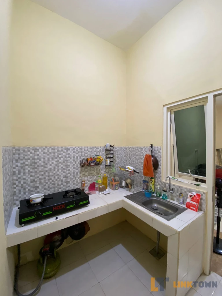 Dijual Cepat Rumah Luas 100m² di Medayu Utara Surabaya