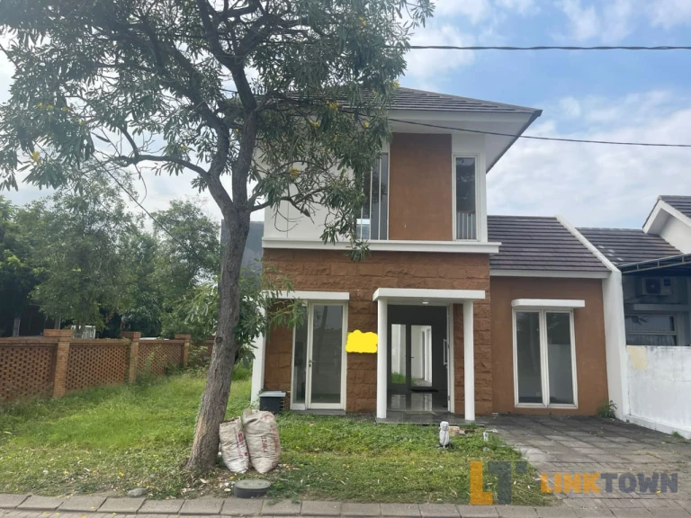 Disewakan Rumah 2 Lantai dengan 3 Kamar Tidur di Citra Harmoni Sidoarjo 