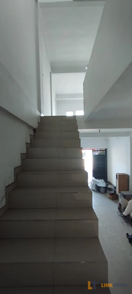 Disewakan Ruko Jalan Lempung Tama 2 Unit Surabaya Barat 