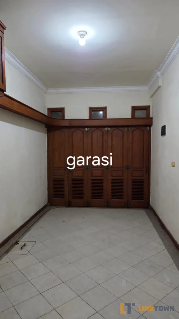 Disewakan Rumah di Tenggilis Mejoyo Selatan Surabaya
