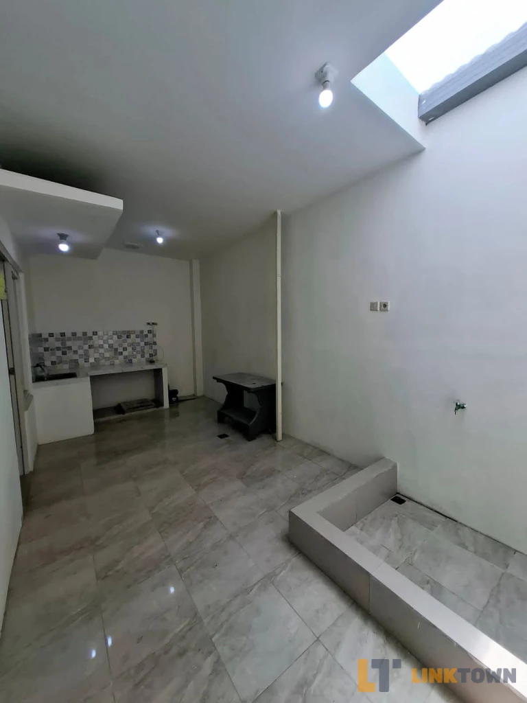 Dijual Murah Di Bawah Harga Pasaran Rumah Green Mansion Regency Lontar Surabaya 