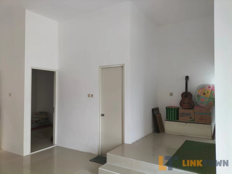 Rumah Siap Huni di Jalan Rungkut Barata Surabaya 