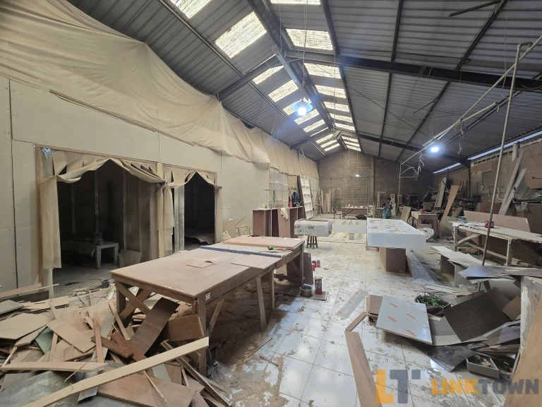 Dijual Gudang Luas 422m² dan Strategis di Kenjeran Surabaya