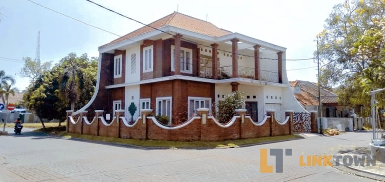 Rumah Hook Elegan Bukit Palma Citraland Utara Surabaya 