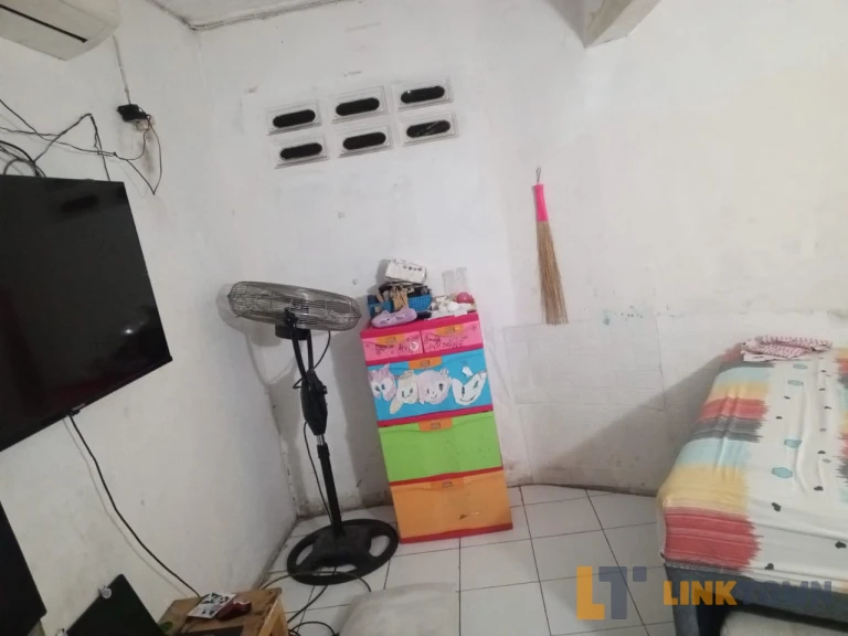 Rumah dan Bengkel di Jalan Raya Bandulan Malang 