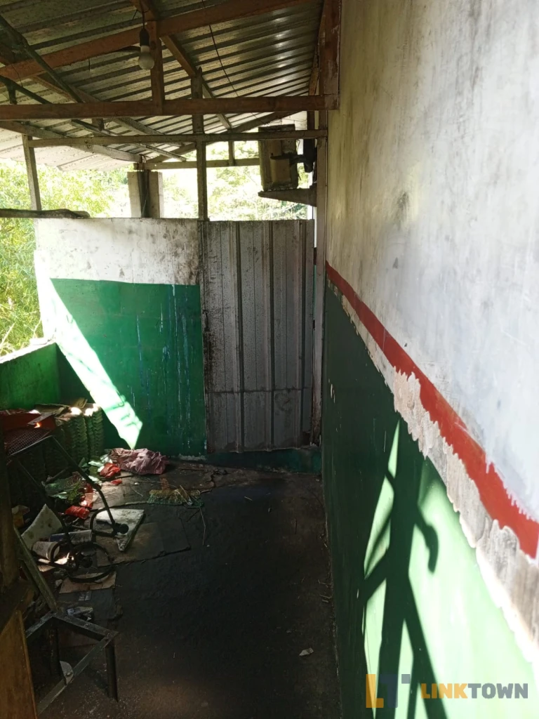 Rumah dan Bengkel di Jalan Raya Bandulan Malang 