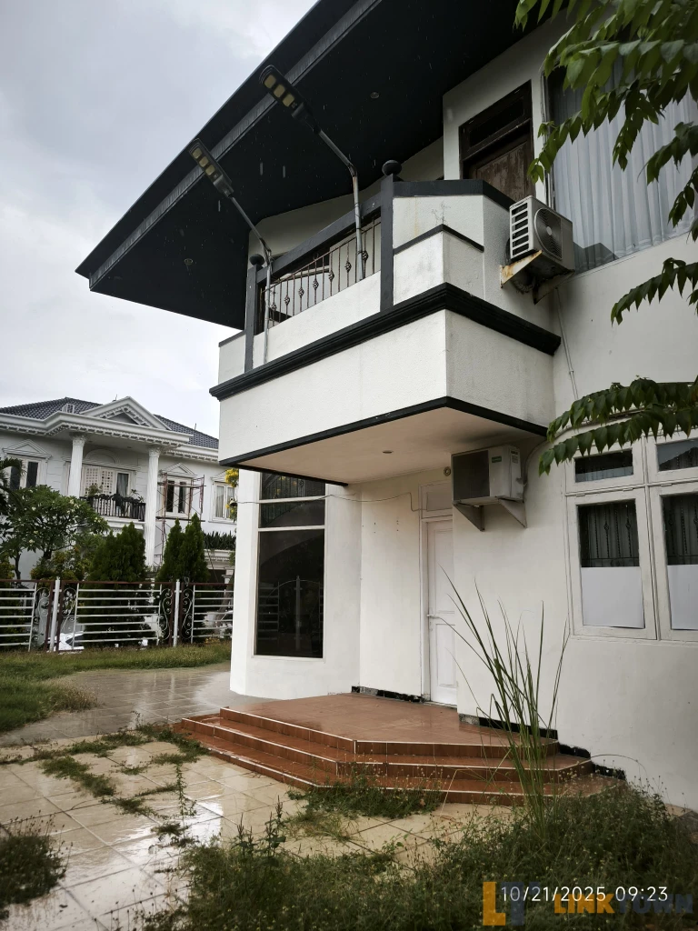 Villa Sentra Raya Citraland Surabaya Barat