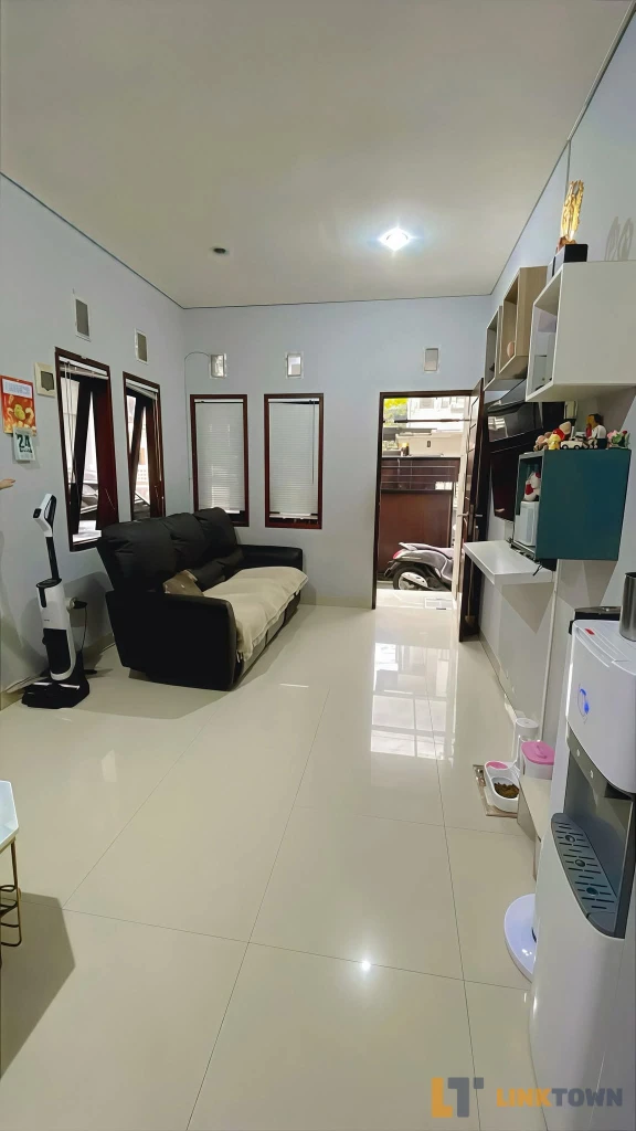 Rumah Ayani Utara 2 Lantai Denpasar Bali