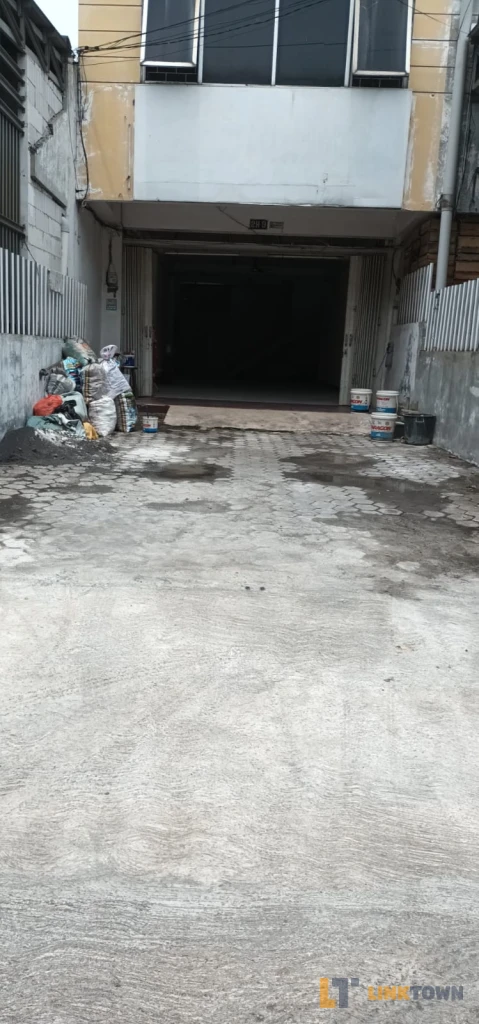 Ruko Strategis di Raya Manukan Tama Surabaya Barat 