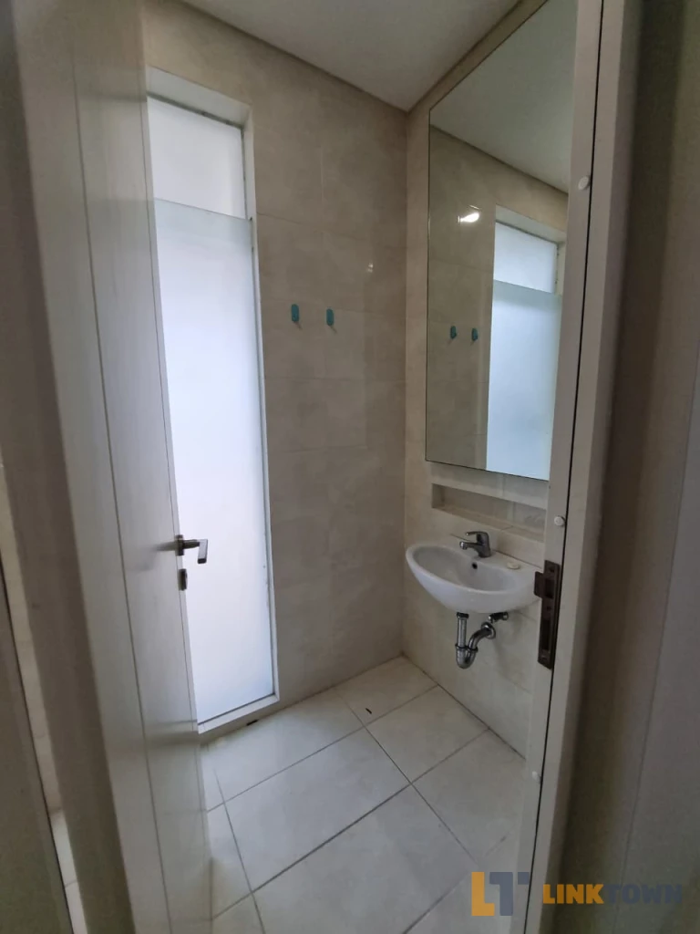 Perumahan Strategis Grand Pakuwon Cluster Adelaide Tandes Surabaya 