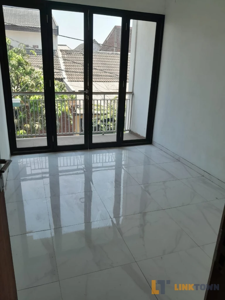 Rumah Siap Huni di Tawangsari Taman Sidoarjo 