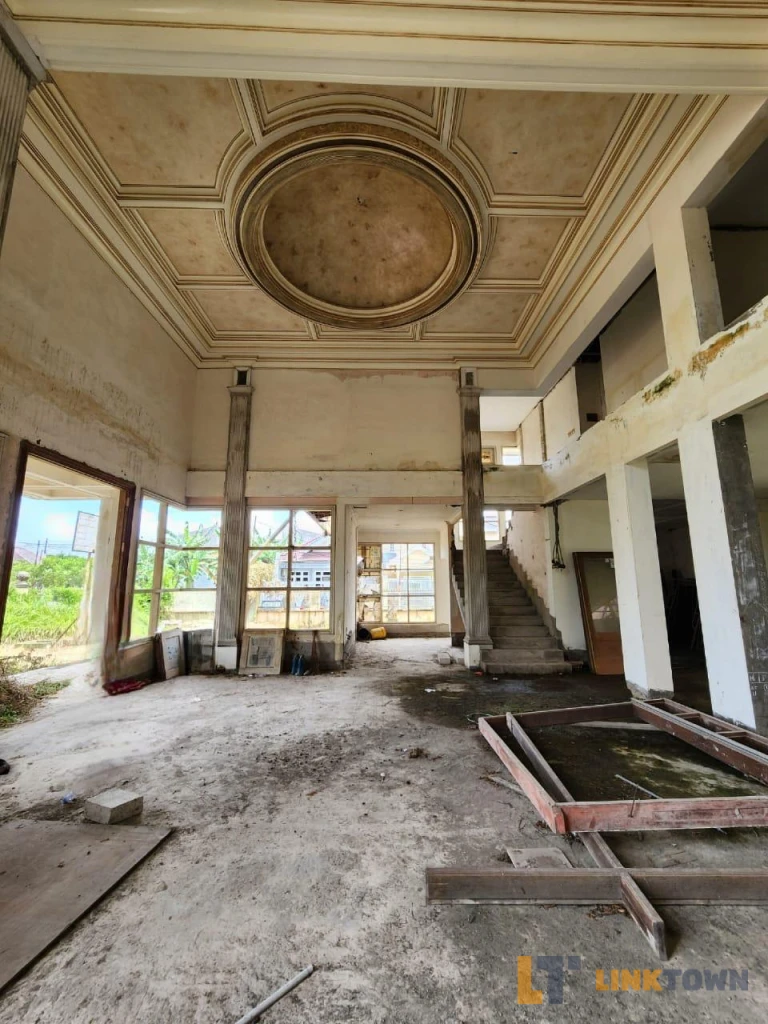 Rumah Hook Hitung Tanah Jalan Jajar Tunggal Utara Wiyung Surabaya 