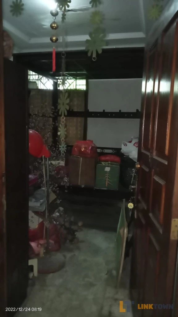 Rumah Strategis Rungkut Asri Utara Surabaya Timur 