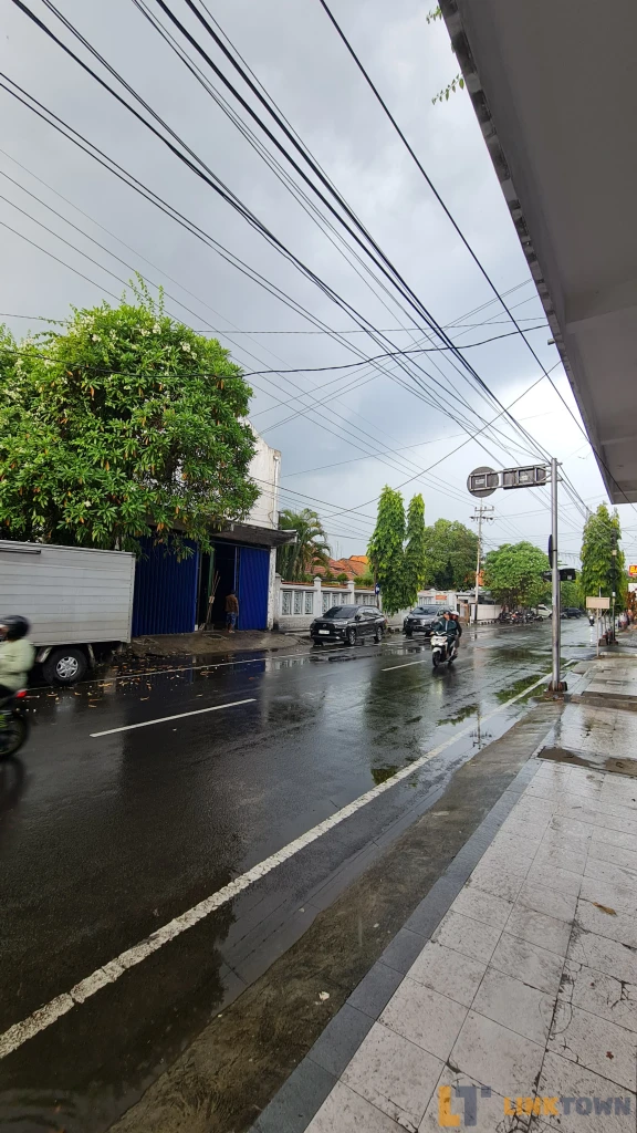 Ruko Besar di Jalan PB Sudirman Mojokerto 