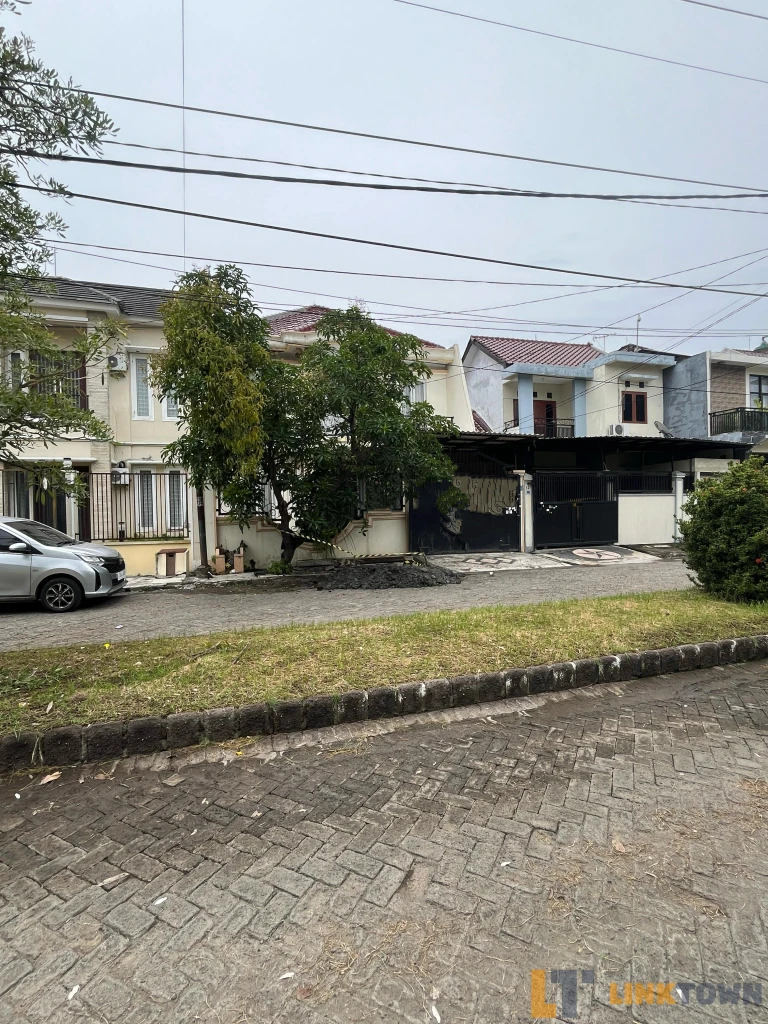 Perumahan Wiguna Timur Regency Gunung Anyar Surabaya 