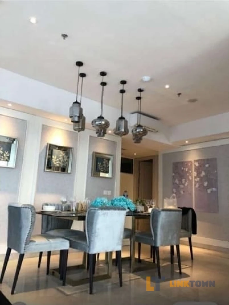 Disewakan Luxury Condo One Icon Strategis Tengah Kota Direct Connecting TP6 Private Lift Surabaya 