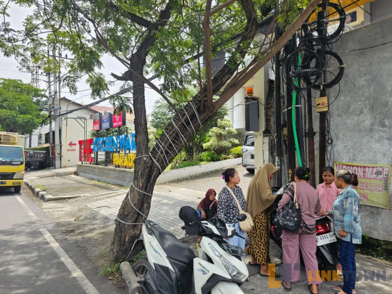 Bangunan Di Raya Kenjeran Surabaya Timur