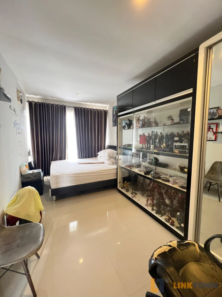 Disewakan Full Furnished Rumah Alam Hijau Citraland Surabaya Barat