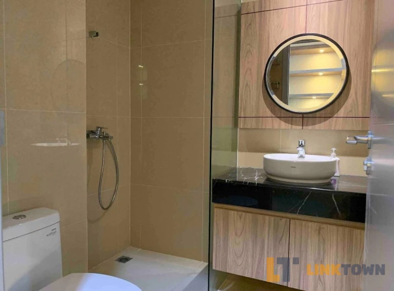 Disewakan Apartemen Premium Grand Sungkono Lagoon Tower Caspian Dukuhpakis Surabaya