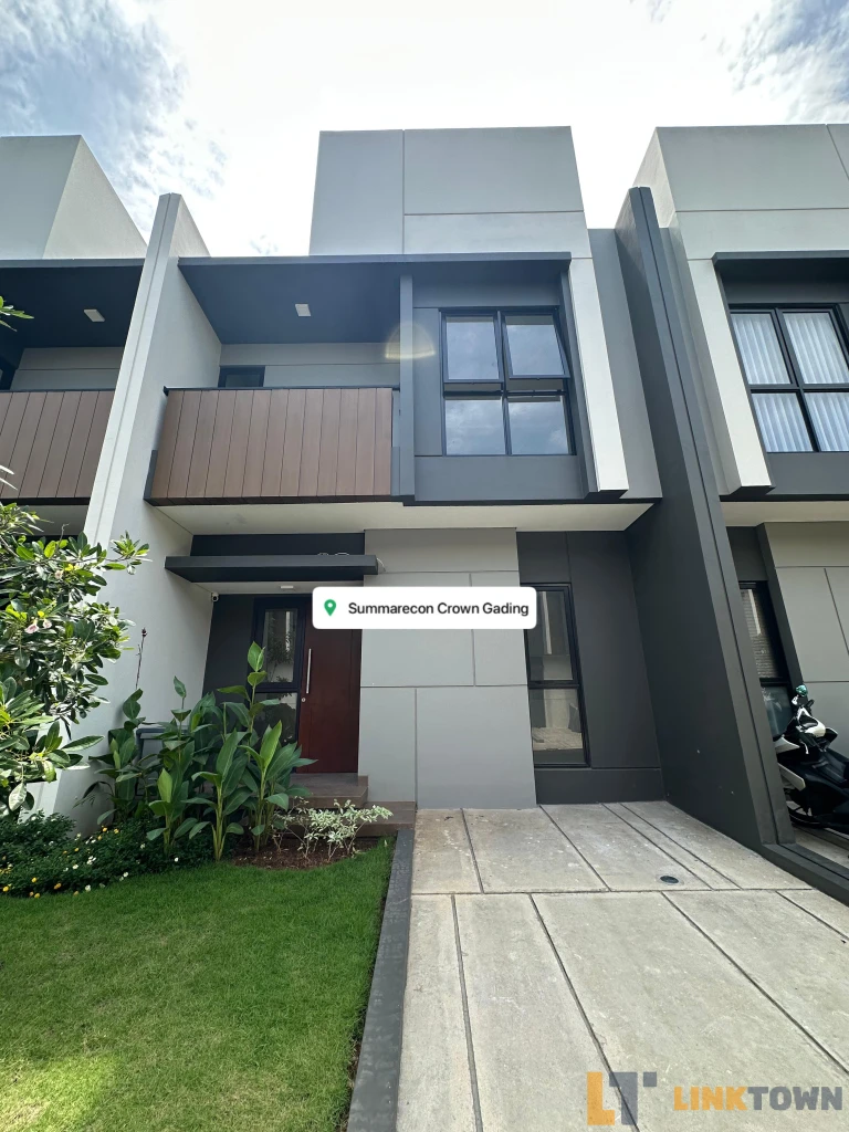 Disewakan Cepat Rumah 2 Lantai 4 Kamar di Summarecon Crown Gading