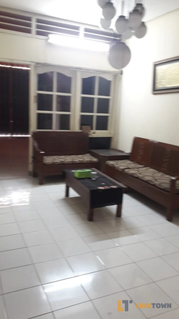 Dijual Rumah Jalan Dr Wahidin Gkb Randuagung Gresik
