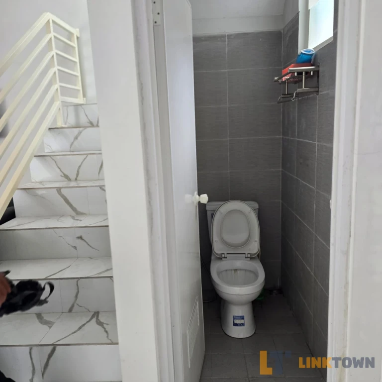 Dijual Rumah 2 Lantai Perumahan Jade Hamlet Gresik