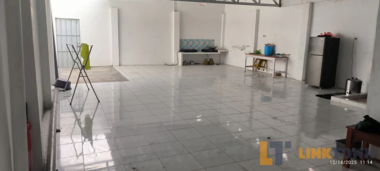 Dijual Toko Siap Pakai di Labruk Kabupaten Lumajang