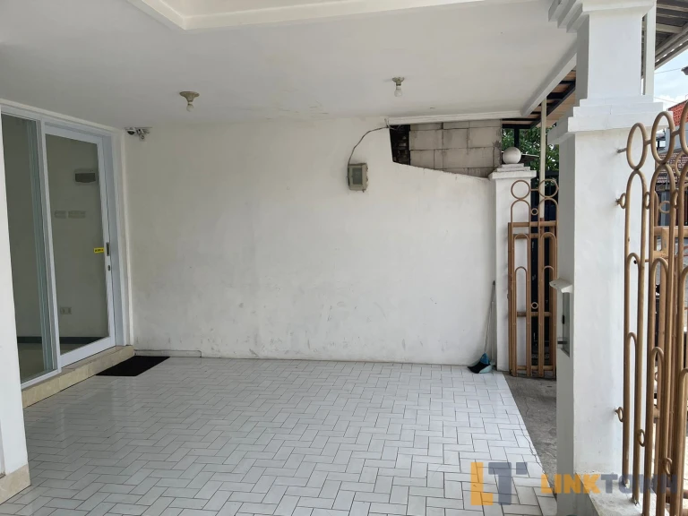 Harga Dibawah Pasaran Rumah 2 Lantai Siap Huni di Bendul Merisi Surabaya