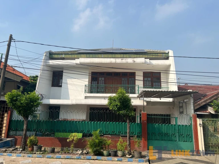 Dijual Rumah 2 Lantai Lokasi Strategis di Bendul Merisi Surabaya