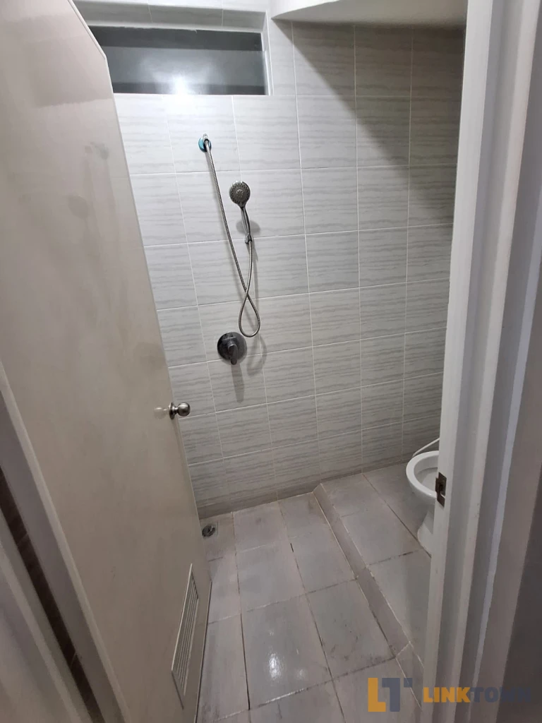 Dijual bisa Nego Rumah 2 Lantai di Grand Sunrise Gresik