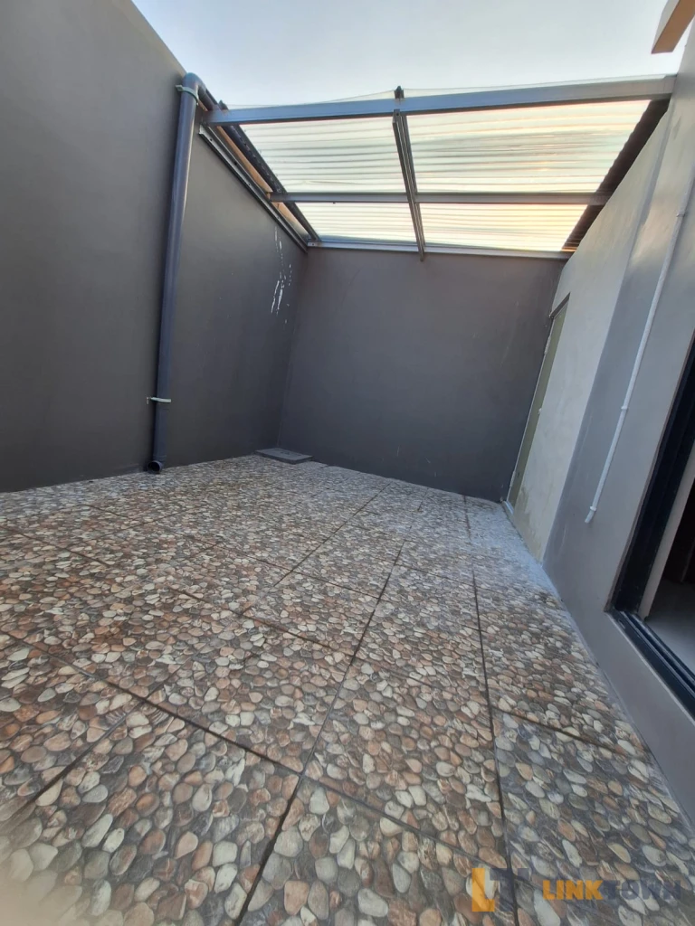 Dijual bisa Nego Rumah 2 Lantai di Grand Sunrise Gresik