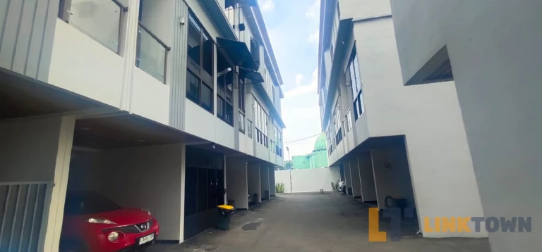 Dijual Cepat Rumah Strategis 3 Lantai di Cempaka Putih Jakarta Pusat