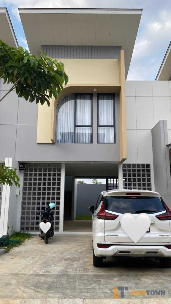 DIJUAL!!! Rumah Luas 102m² Esklusif di Podomoro Park Bandung