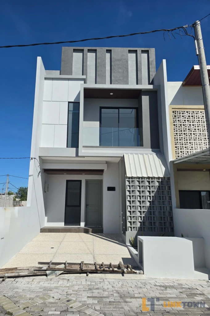 Dijual Rumah 2 Harga bisa Nego Perumahan Clover Ville Surabaya