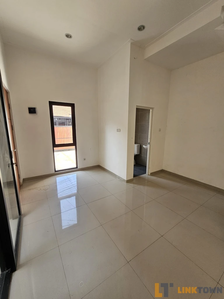 Dijual Cepat Rumah 2 Lantai Strategis di Taman Kopo Indah Margaasih Bandung