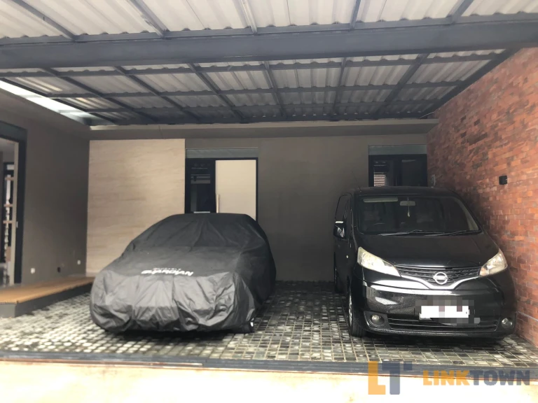 Best Price!!! Rumah Luas 175m² Cozy di Taman Holis Bandung