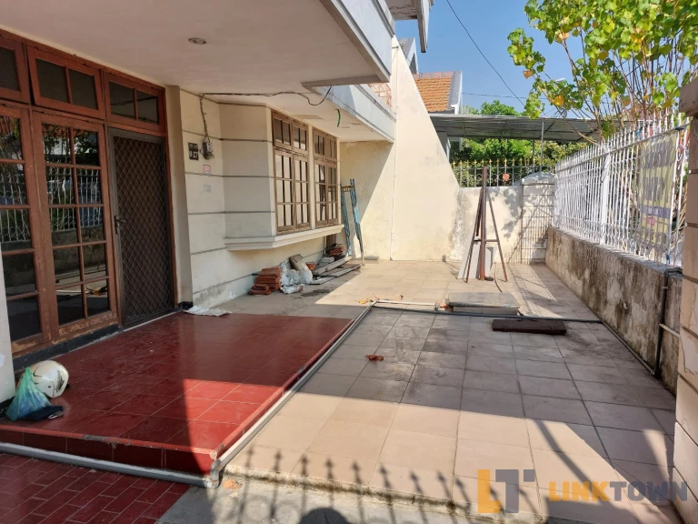 Rumah 2 Lantai Harga Dibawah Pasaran bisa Nego di Dharmahusada Indah Surabaya