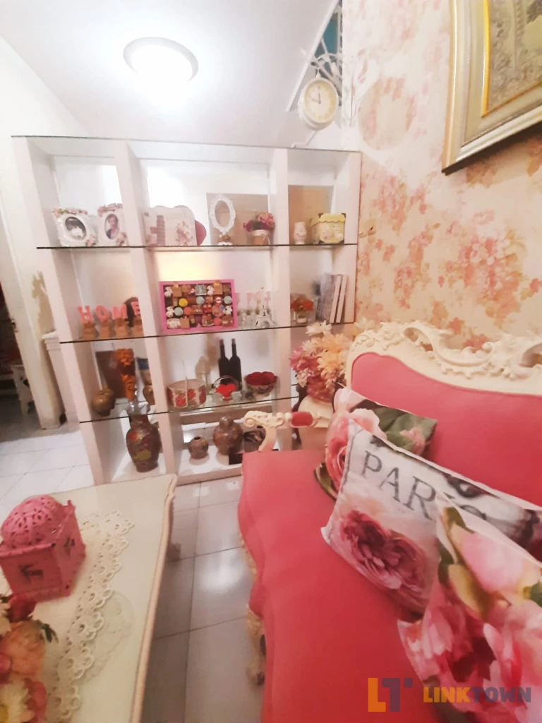 Disewakan Murah Rumah 2 Lantai di Rungkut Mapan Tengah Surabaya