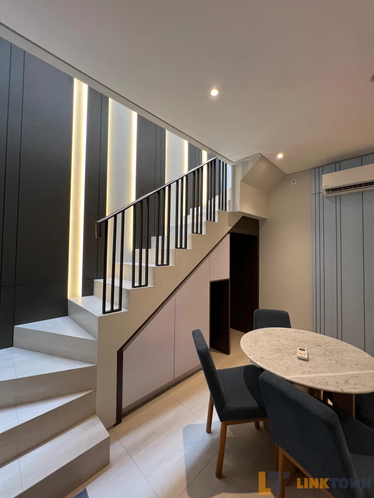 Rumah 2 Lantai Full Furnish Bergaya Jepang di Perumahan Northwest Citraland