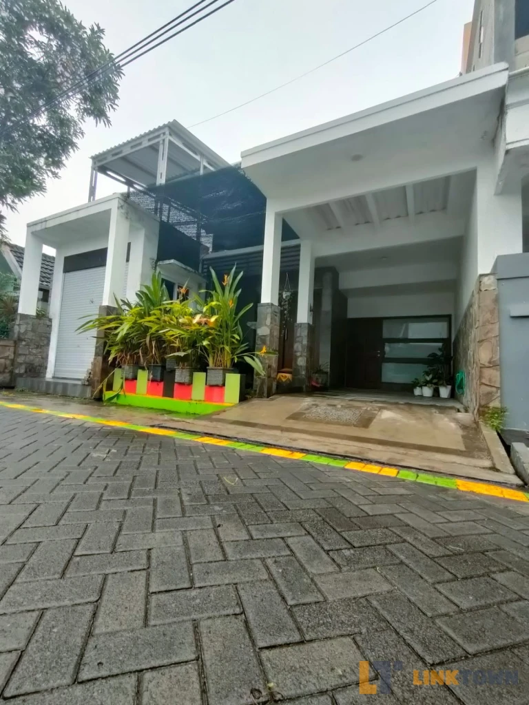 Dijual Rumah 2 Lantai Harga Dibawah Pasaran di Lidah Kulon Surabaya