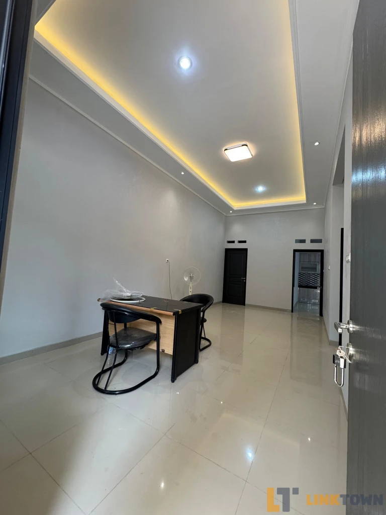 Dijual Rumah dengan Lokasi Strategis dan Harga Dibawah Pasaran di Permata Beringin Ngaliyan Semarang