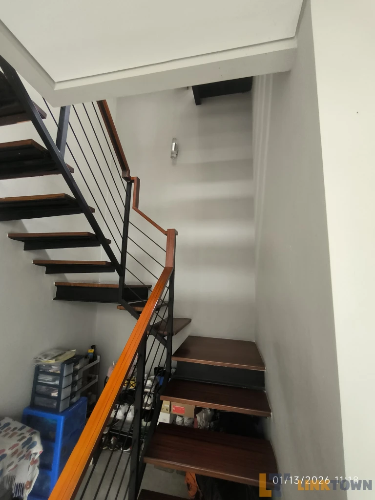 Dijual Nego Sampai Deal Rumah di Royal Residence Surabaya