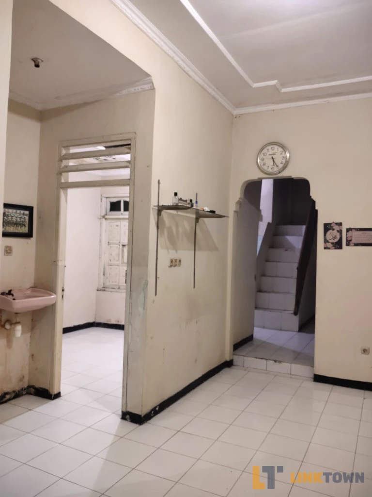 Murah Rumah 2 Lantai di Perumahan Menganti