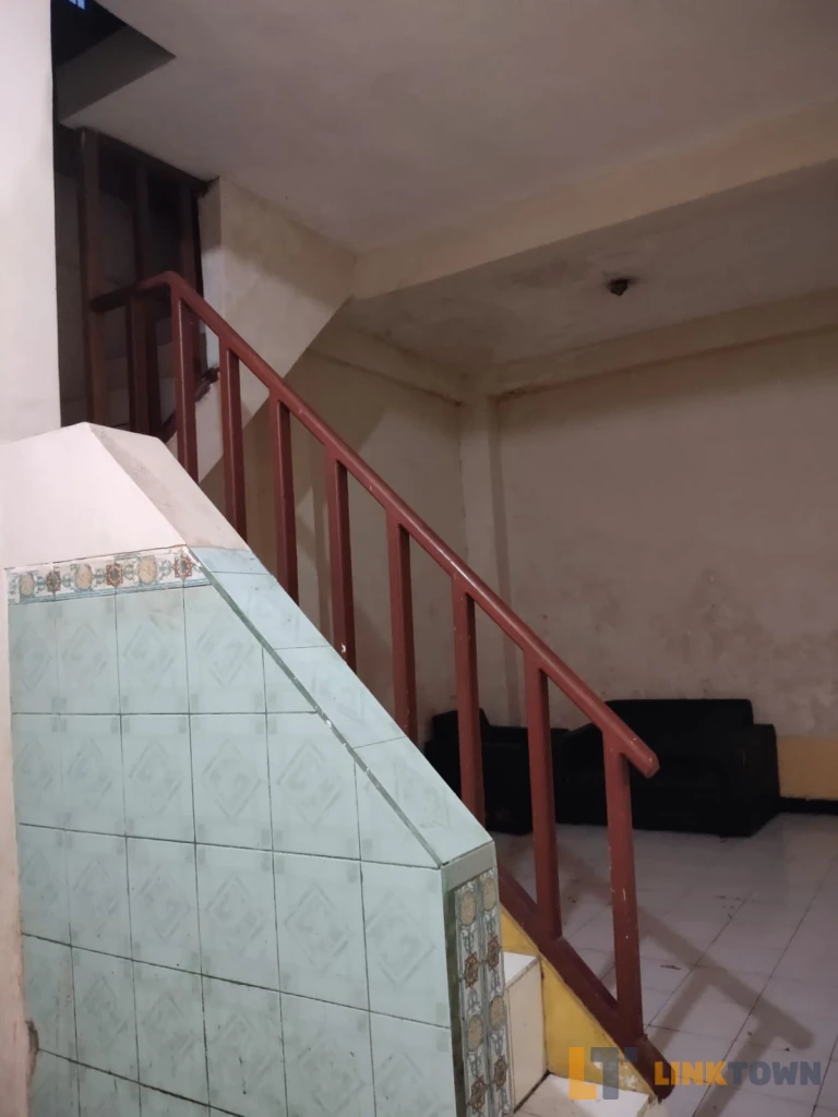 Murah Rumah 2 Lantai di Perumahan Menganti